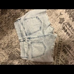 Sol curvy mom shorts 7/28 high rise